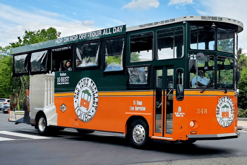 The Monuments by Moonlight Tour Washington DC