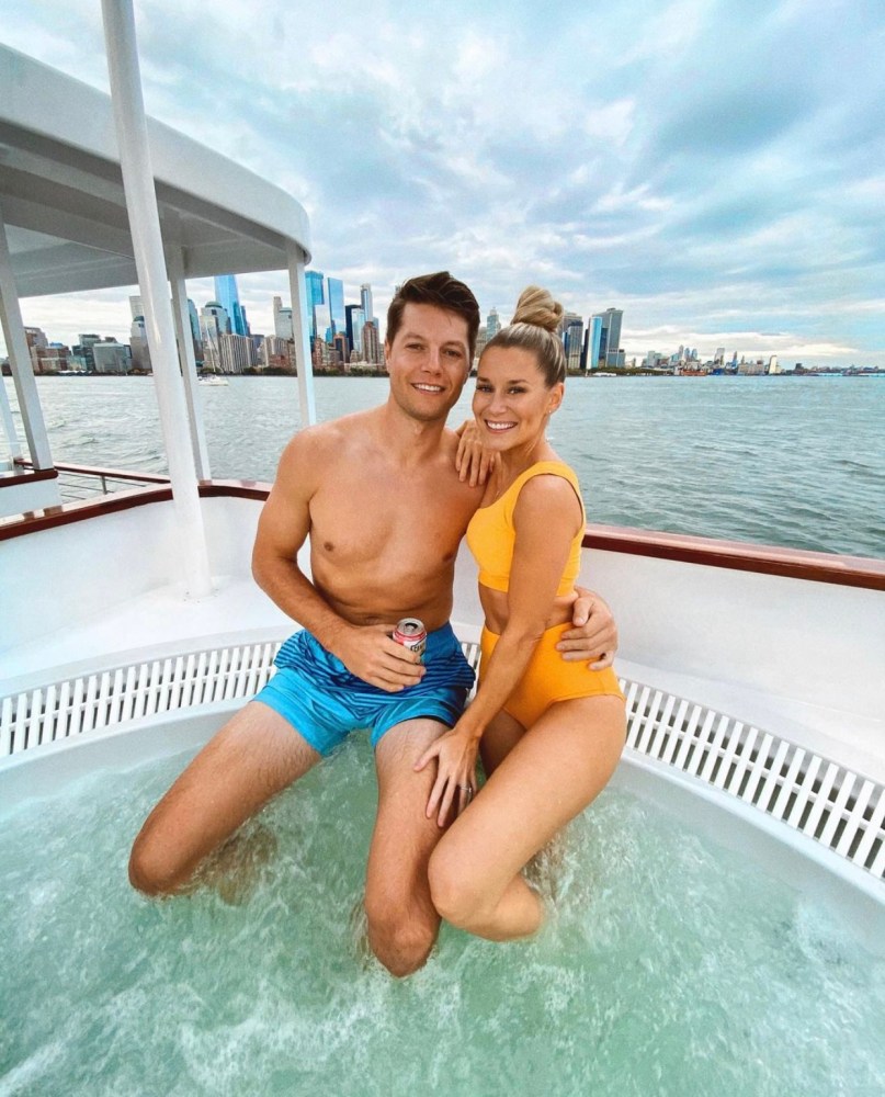 man and wife in hot tub boat in NYC